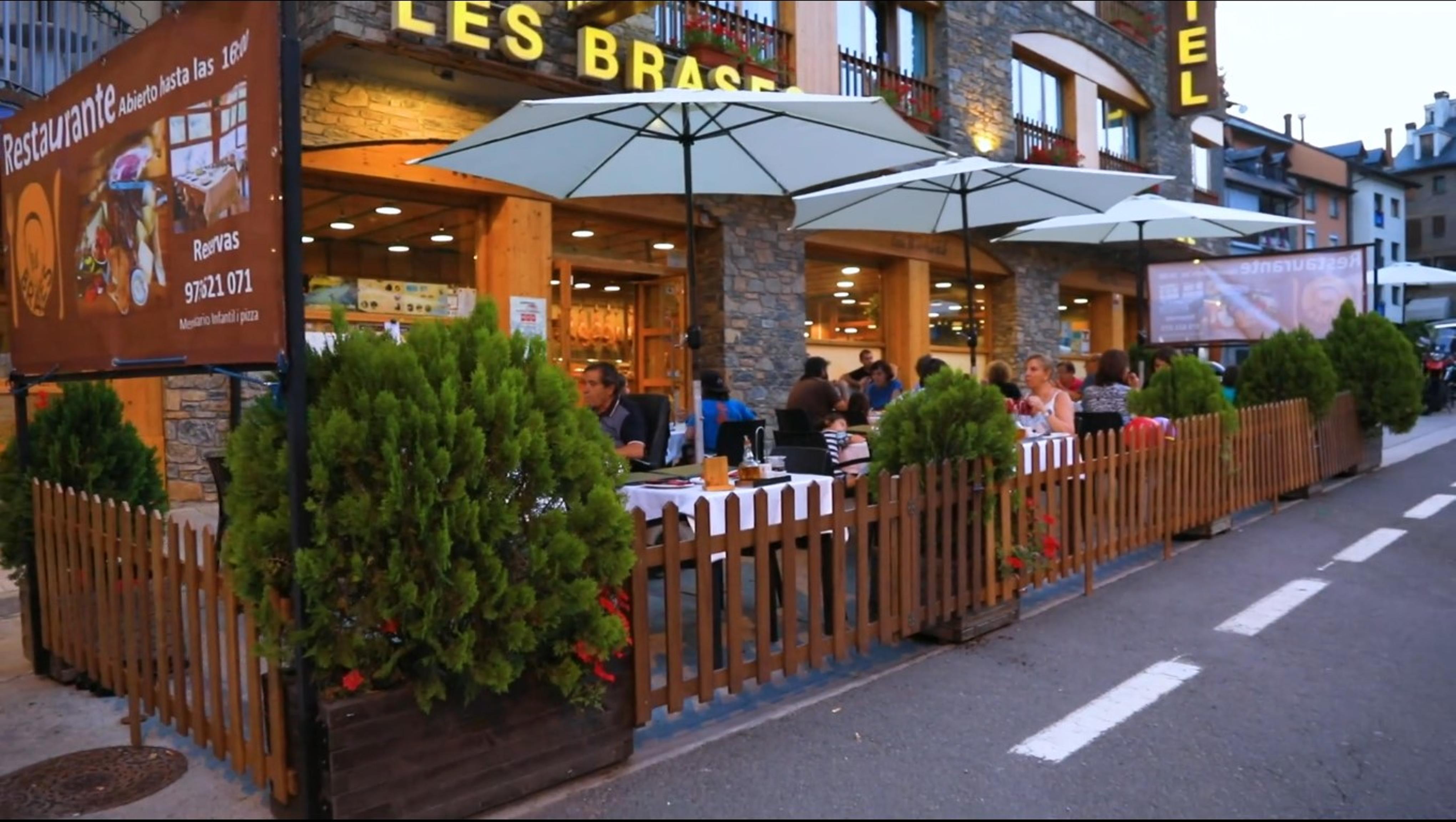 סורט Hotel Restaurant Les Brases מראה חיצוני תמונה